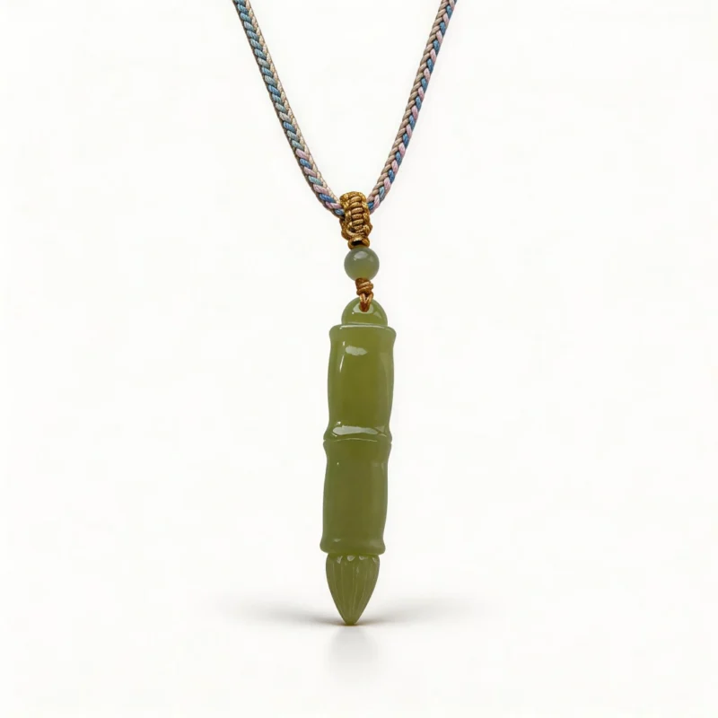 Hetian Jade Bracelet – clean white background product photo | QZZEN