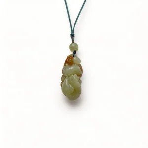 Hetian Jade Bracelet – clean white background product photo | QZZEN