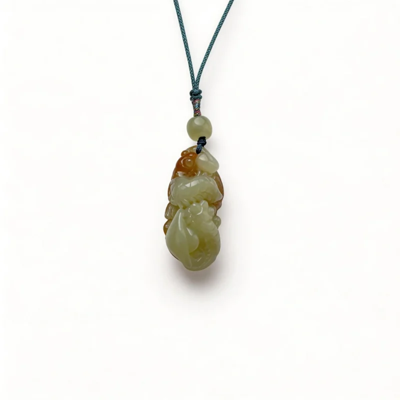 Hetian Jade Bracelet – clean white background product photo | QZZEN