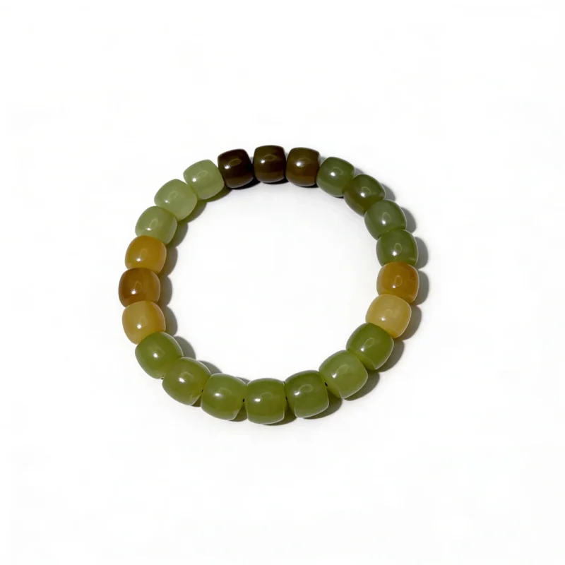 Hetian Jade Bracelet – clean white background product photo | QZZEN