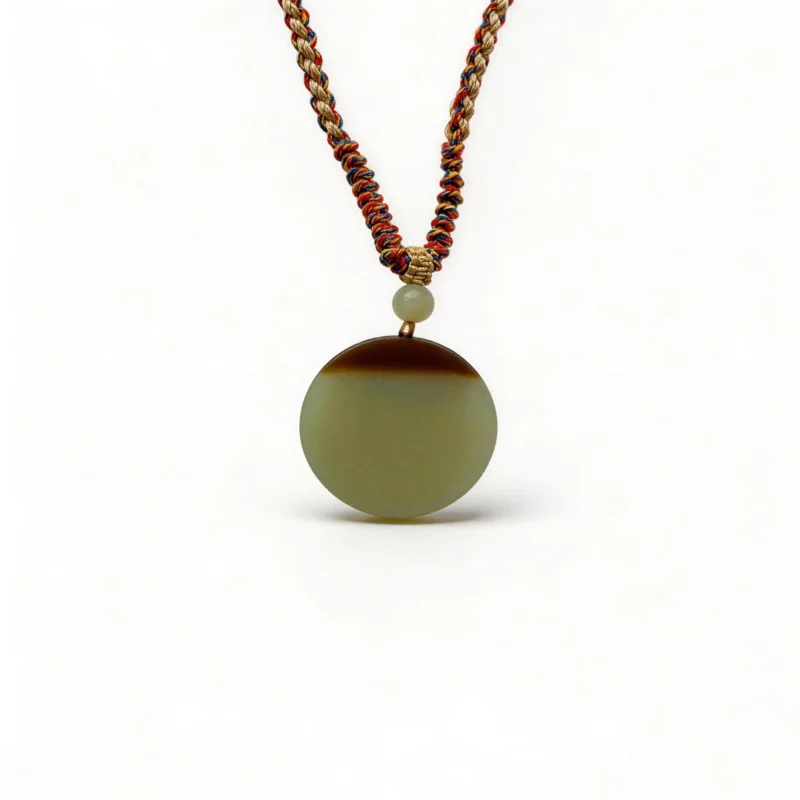 Hetian Jade Bracelet – clean white background product photo | QZZEN