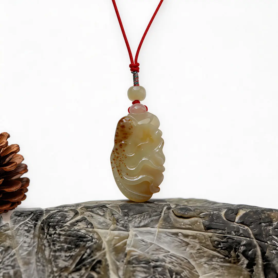 Hetian Jade Bracelet bead texture close-up with natural inclusions | QZZEN