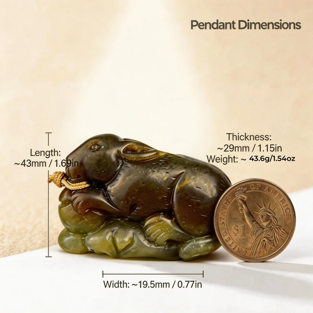 Hetian Jade Bracelet bead texture close-up with natural inclusions | QZZEN